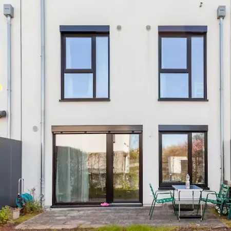 Beautiful With Balcony Direction To Messe Appartement Hanovre