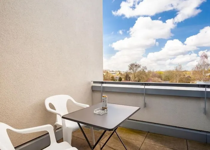Beautiful With Balcony Direction To Messe Apartament